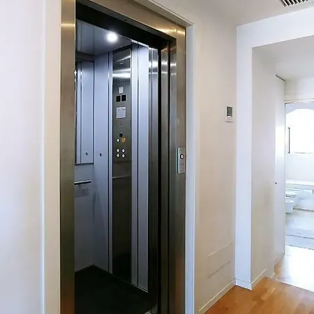 아파트 La Finestra Sulmo 술모나