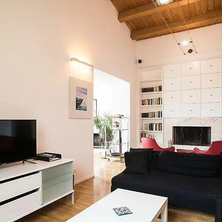 아파트 La Finestra Sulmo 술모나