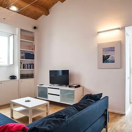 아파트 La Finestra Sulmo 술모나