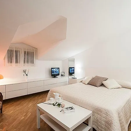 La Finestra Sulmo 아파트 술모나