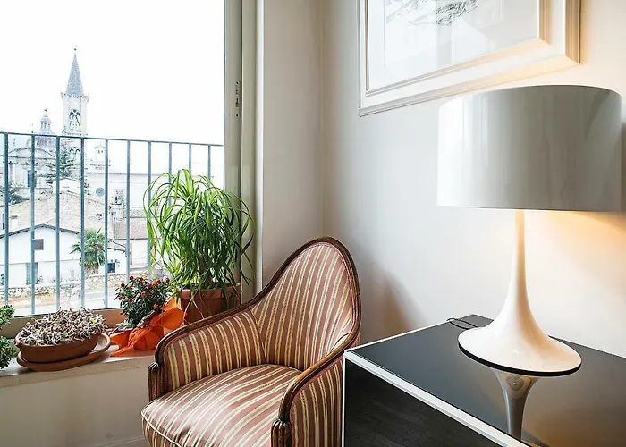 La Finestra Sulmo Apartment *